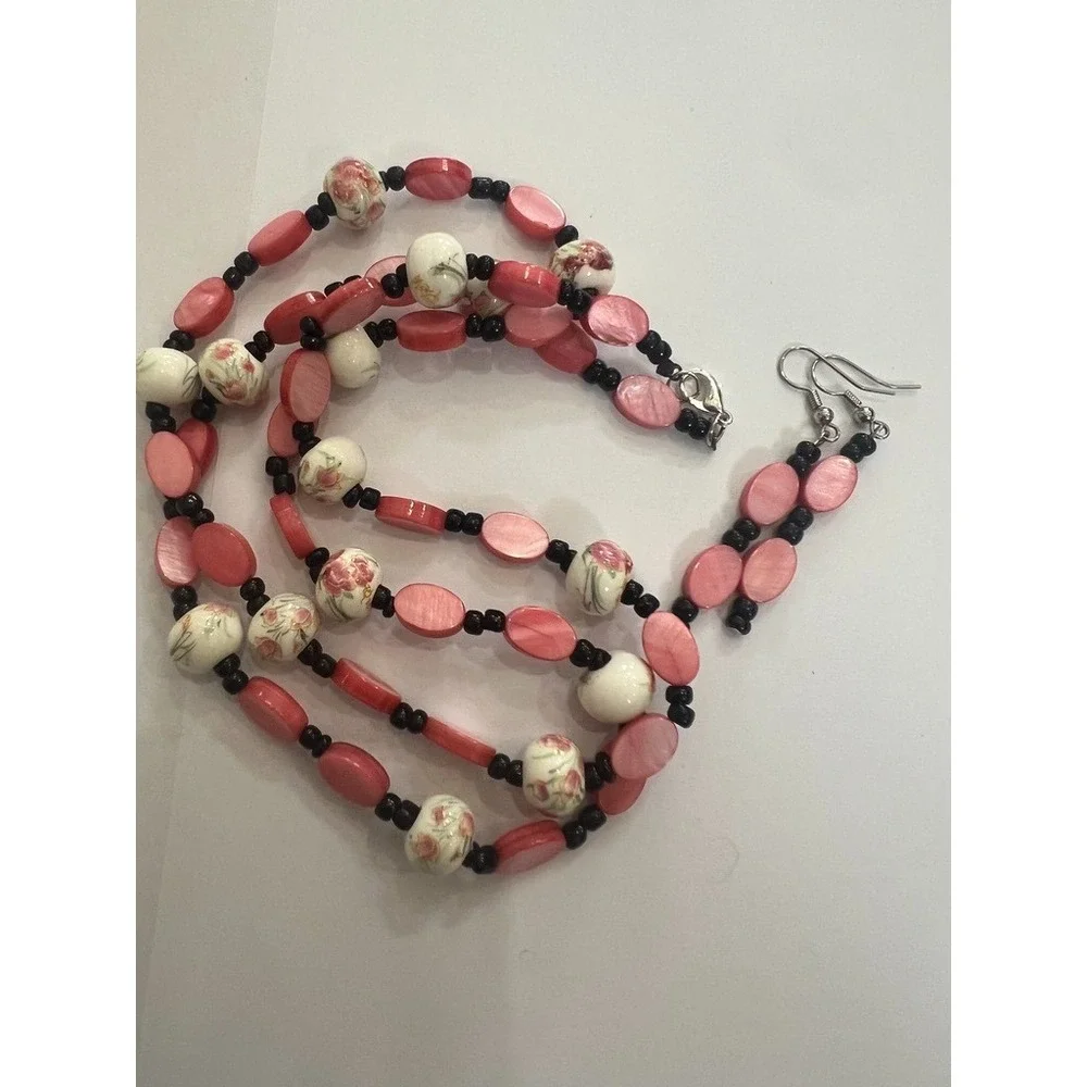 Vintage Floral Ceramic Bead Necklace & Earrings Set Pink Roses Black 28